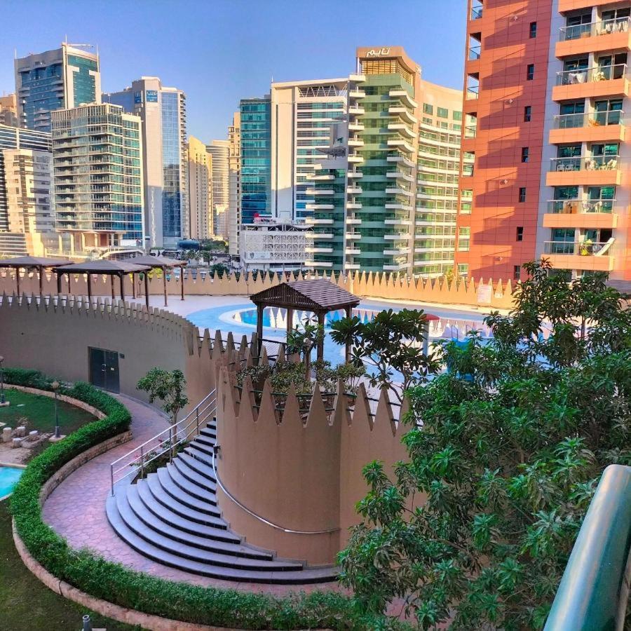 Nomad Partition Room In Barsha Heights 3 Mins To Icm Metro Dubai Exterior foto